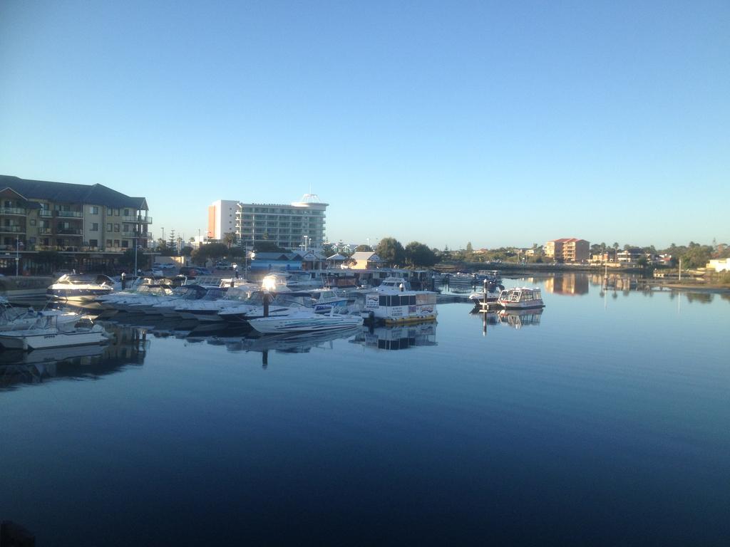 Mandurah Ocean Marina Chalets المظهر الخارجي الصورة